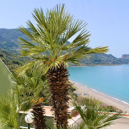 Seaside Oasis Apartment Чефалу Екстериор снимка